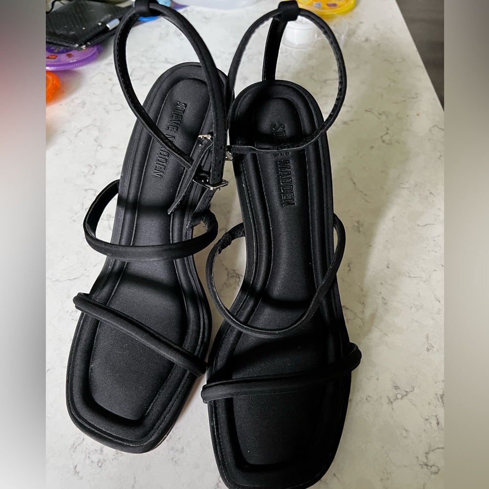 Steve Madden NWOB